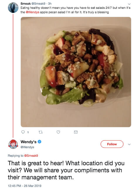 Wendy's replying to an happy customer on Twitter